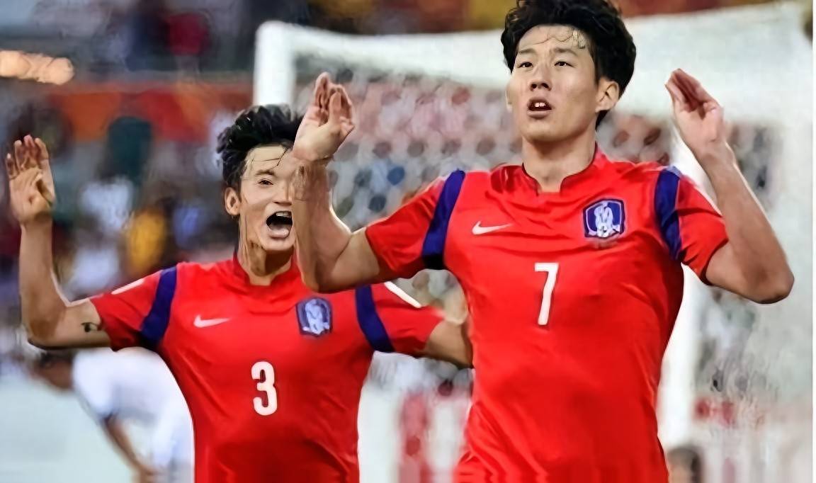 韩国球队击败对手，目前排名第二