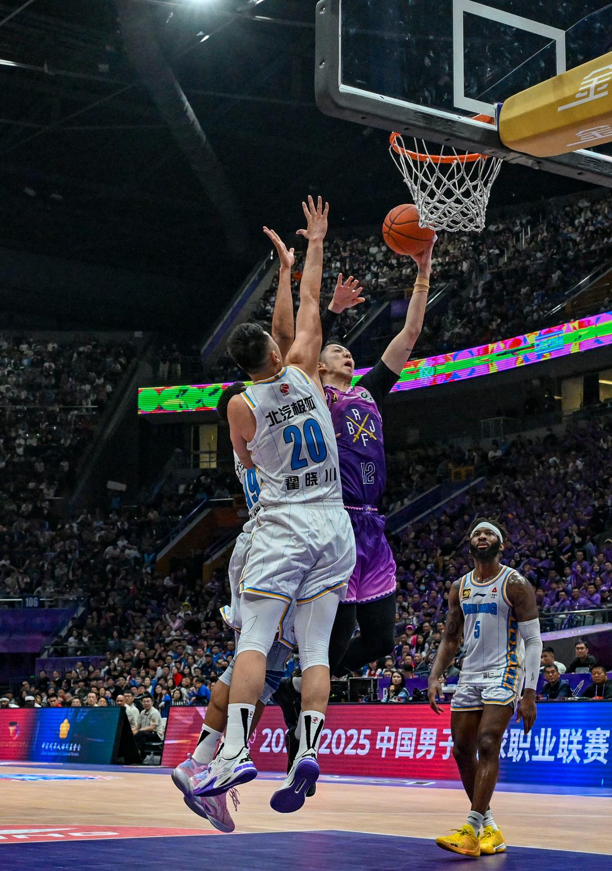 包含北京控股CBA队员因伤缺阵,球队战绩不如人意的词条 包含北京控股CBA队员因伤缺阵,球队战绩不如人意的词条