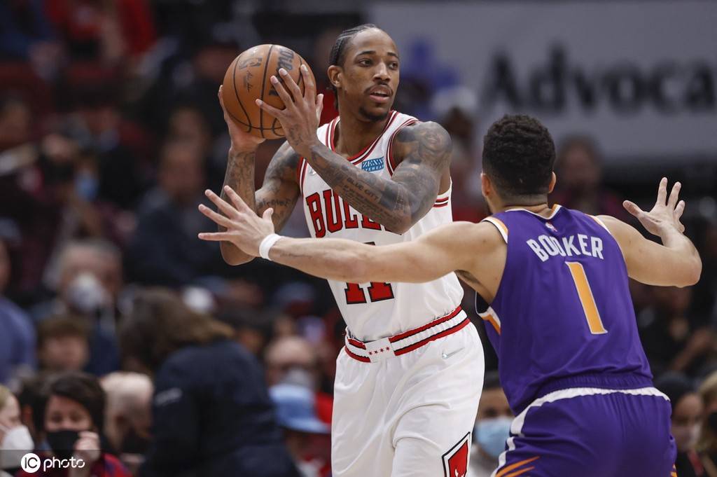 星空体育培训-包含老鹰客场战胜公牛，迎来两连胜的词条