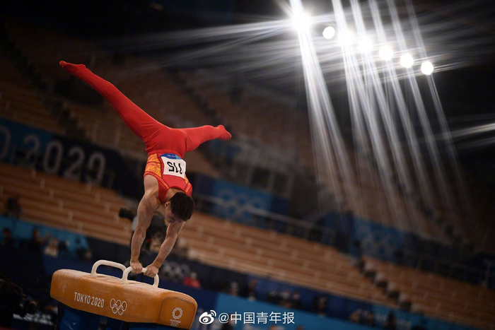 包含俄罗斯体操男子团体擒金,队员集体欢呼的词条 包含俄罗斯体操男子团体擒金,队员集体欢呼的词条