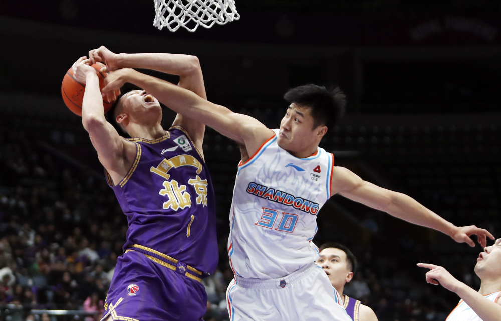 河南男篮遭遇惨败，实力不足