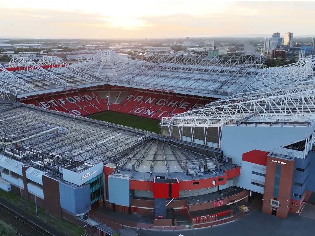 星空体育电竞-罗马尼亚前锋孟加拉拉离开老特拉福德球场的简单介绍