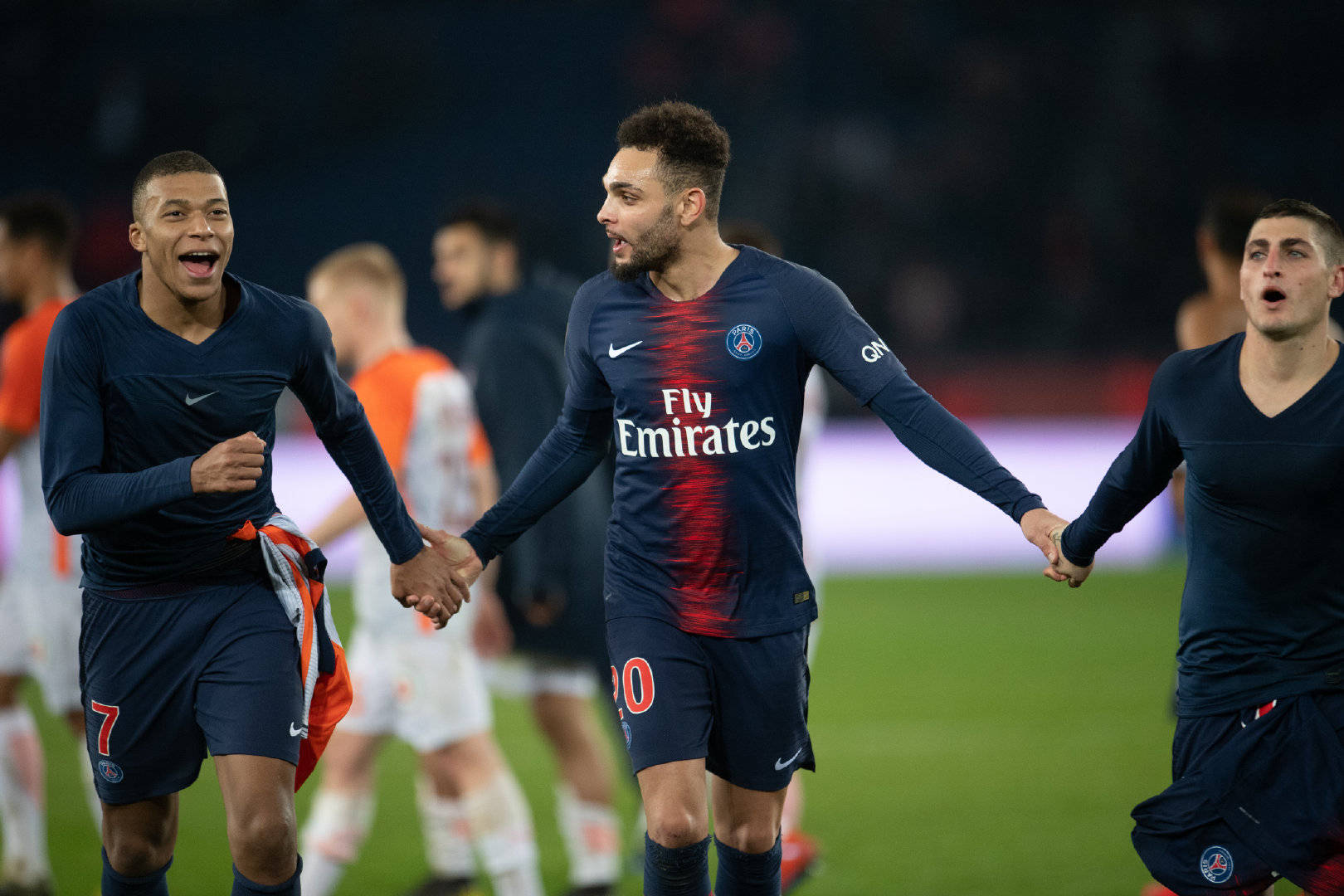 利物浦巴黎圣日耳曼展开巅峰对决